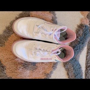 COPY - Reebok Classics sneaker - excellent condition!